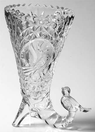 The Byrdes Collection 6" Cornucopia Vase
