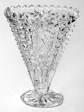 The Byrdes Collection Small Fan Vase
