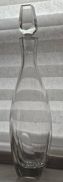 Q Cut Line Decanter & Stopper