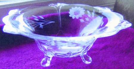 Cornflower (Smooth Stem, Non Optic) 11" 3-Toed Footed Bowl