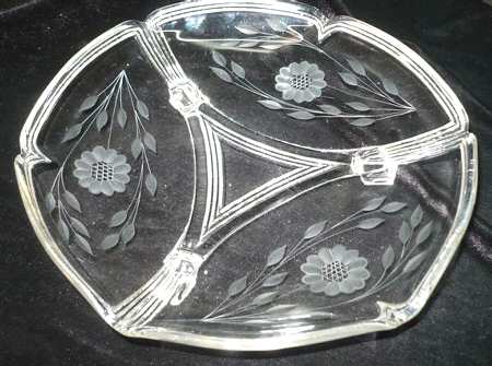 Cornflower (Smooth Stem, Non Optic) 9" 3-Toed Footed Bowl