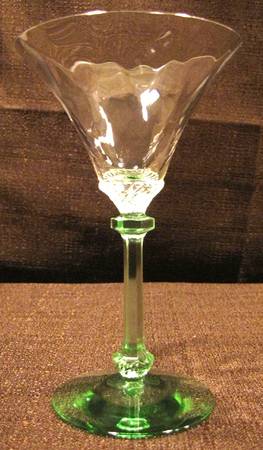 Albemarle Green (Green Stem, Clear Bowl) Liquor Cocktail
