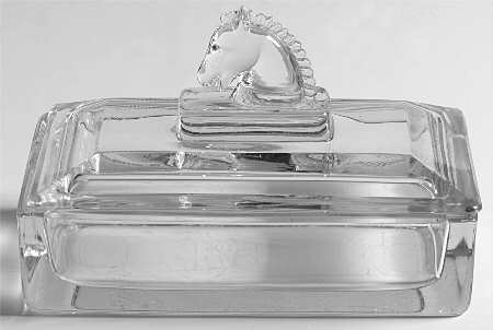 Heisey Animals and Figurines 6" Puritan Cigarette Box & Lid