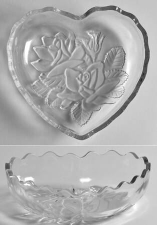 Rose Pearls Heart Bowl