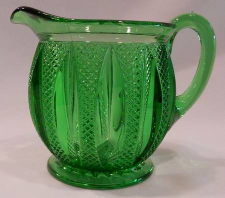 Pointed Oval in Diamond Point Emerald Green Creamer