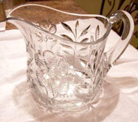 Daisy & Leaves (Line 427) 64 Oz Pitcher