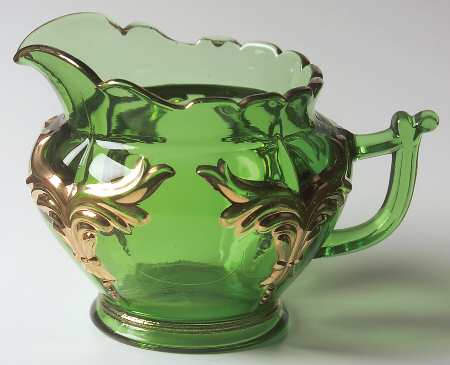 Winged Scroll Emerald Green (Gold Accents) Creamer