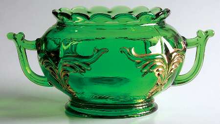 Winged Scroll Emerald Green (Gold Accents) Handled Open Spooner