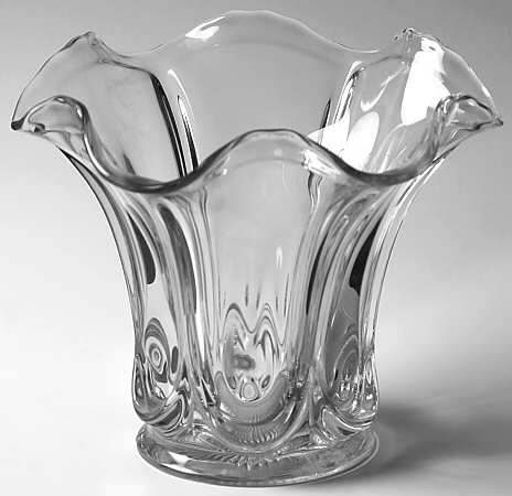 338 Clear 7" Flower Vase