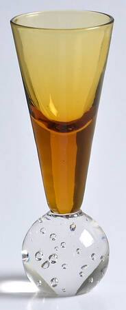 Chelsea (Bubbles in Base) Amber Cordial