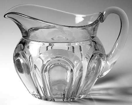 Raised Loop 46 Oz Pitcher