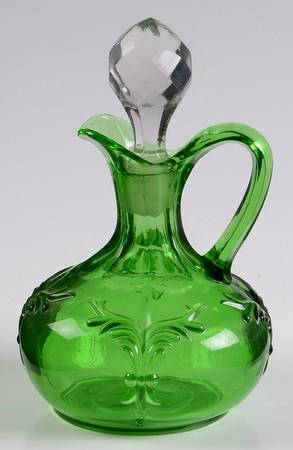 Winged Scroll Emerald (No Gold Accents) Cruet & Stopper