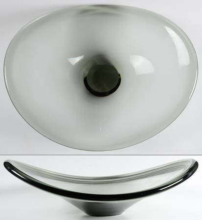 Giftware Moss Green Centerpiece