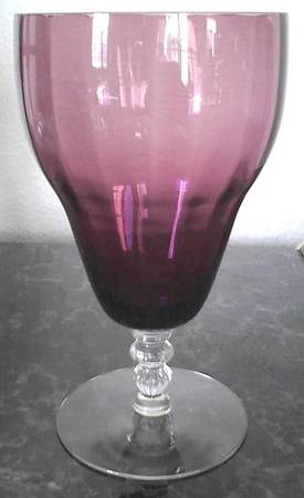 HNG43 Amethyst Footed Tumbler