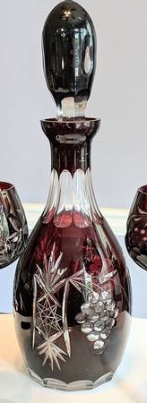 519 Various Colors Ruby Decanter & Stopper