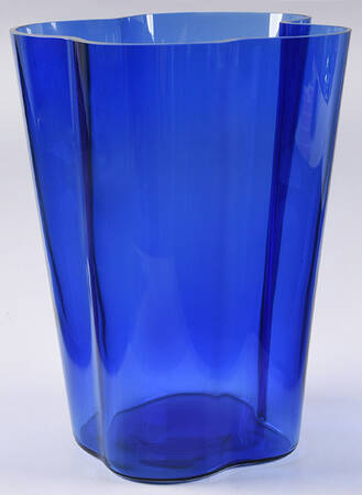 Aalto 10" Flower Vase