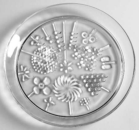 Flora Bread & Butter Plate by Iittala
