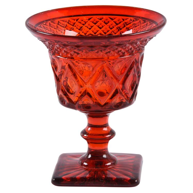Cape Cod Red (1602 + 160) Liquor Cocktail with Wafer Stem