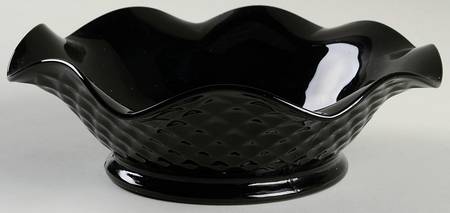 Diamond Quilted Black 7" Round Crimped Bowl