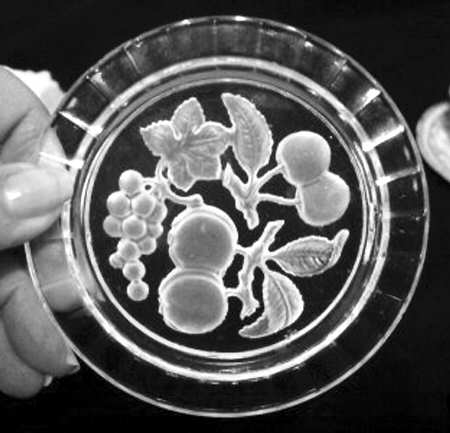 Intaglio Fruit (Line 900, Round) Coaster