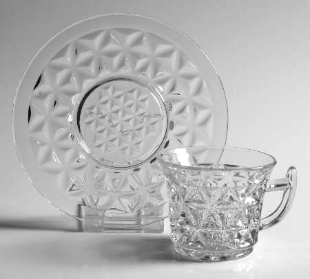 Mt. Vernon Clear (Crisscross Diamonds) Cup & Saucer Set
