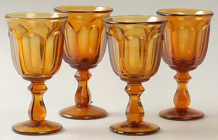 Old Williamsburg Amber Wine - Set of 4
