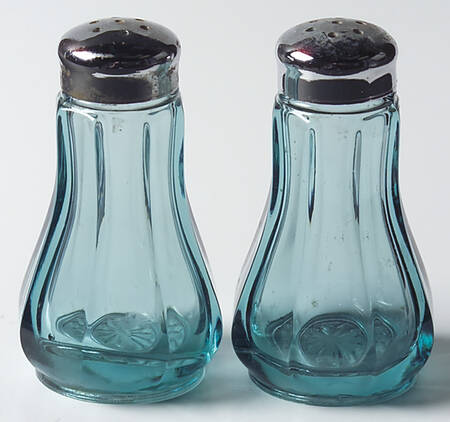 Old Williamsburg Light Blue Shaker Set w/Metal Lids