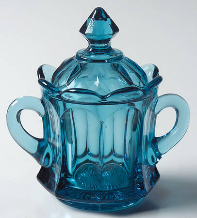 Old Williamsburg Light Blue Sugar Bowl & Lid