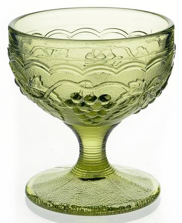 Vintage Grape Verde Green Champagne/Tall Sherbet