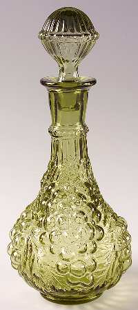Vintage Grape Verde Green Decanter & Stopper