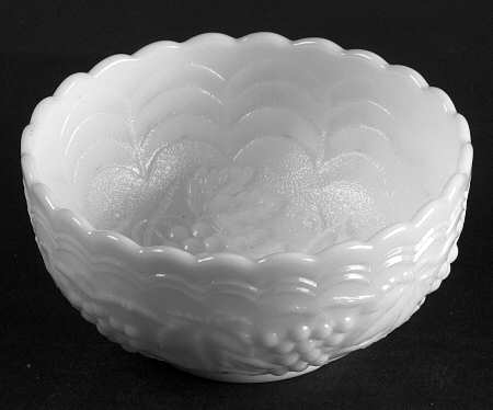 Vintage Grape Milk Glass Small Fruit Dessert Bowl