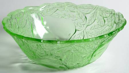 Avocado Green 9" Salad Bowl