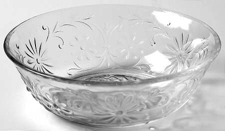 Daisy Clear Small Fruit Dessert Bowl