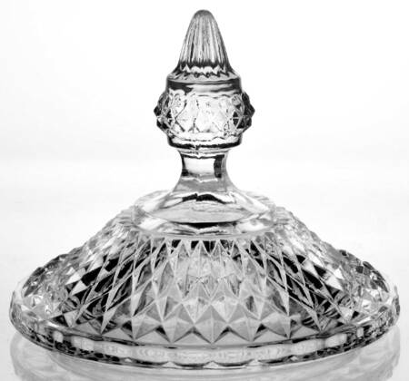 Diamond Point Clear Lid for Footed Urn