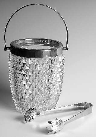 Diamond Point Clear Ice Bucket with Detachable Handle and Tongs