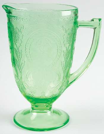 Horseshoe Green 64 Oz Pitcher