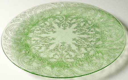 Horseshoe Green Luncheon Plate