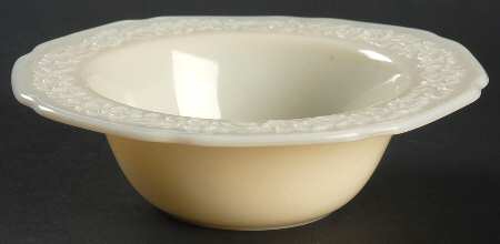 Indiana Custard Ivory Small Fruit Dessert Bowl