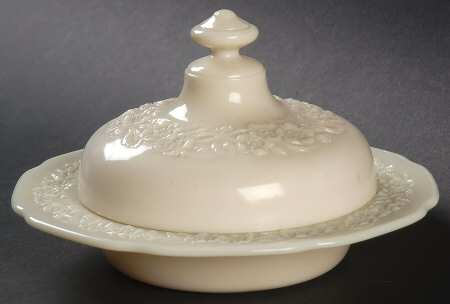 Indiana Custard Ivory Round Covered Butter