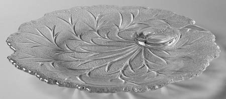 Pebble Leaf Clear Snack Plate No Cup