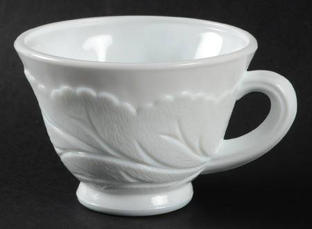Pebble Leaf Milkglass Punch Cup