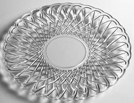Pretzel Clear Sandwich Plate