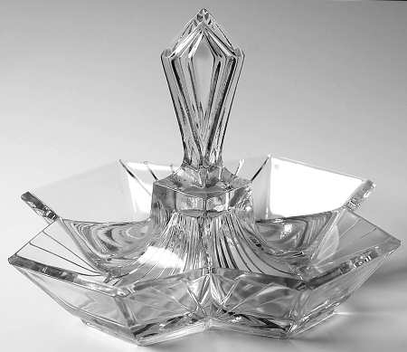Pyramid Clear 8" Center Handle 4 Part Relish