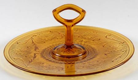 Sandwich Amber Center Handle Tray