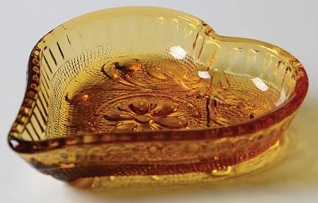 Sandwich Amber Heart Ashtray