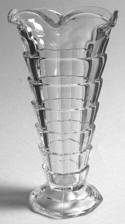 Tea Room Clear 9" Flared Vase