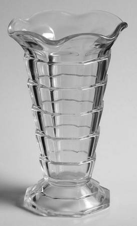Tea Room Clear 6" Flared Vase