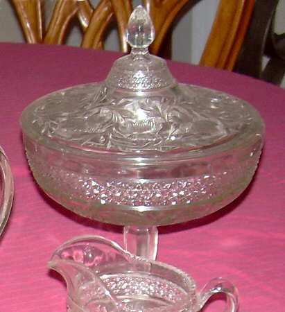 Rose Point Band 8" Compote & Lid
