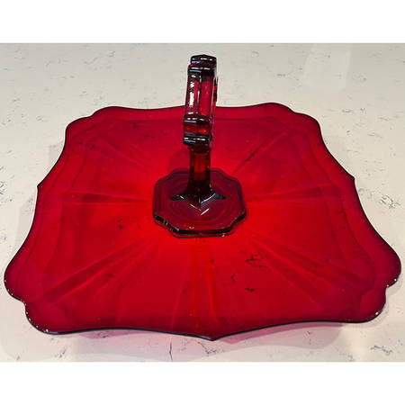 Hazen Ruby Center Handle Tray