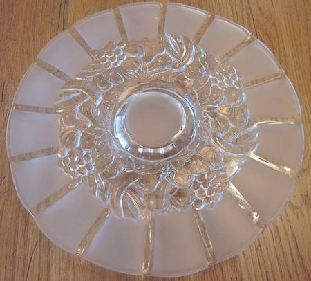 Garland Frosted Footed Cake Plate